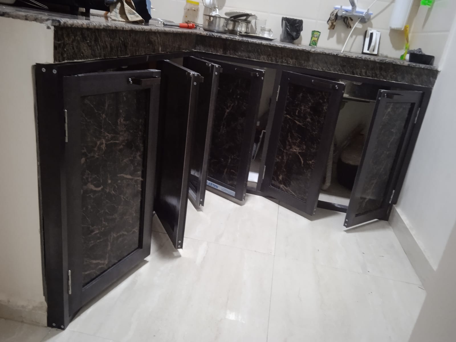 Corner Unit Solution